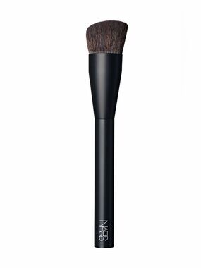NARS #17 Cream Cheek Brush